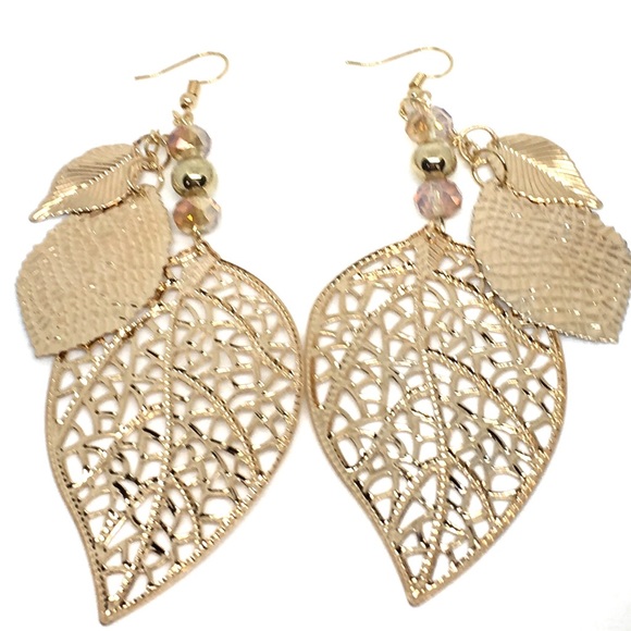 Jewelry - Gold Leaves & Crystal Boho Dangle Drop Earrings